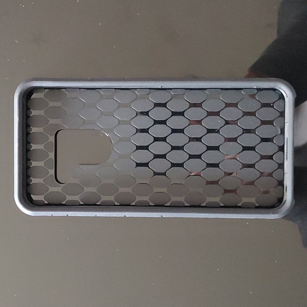 Black LG G8 ThinQ brand new double layer phone - Picture 3 of 5
